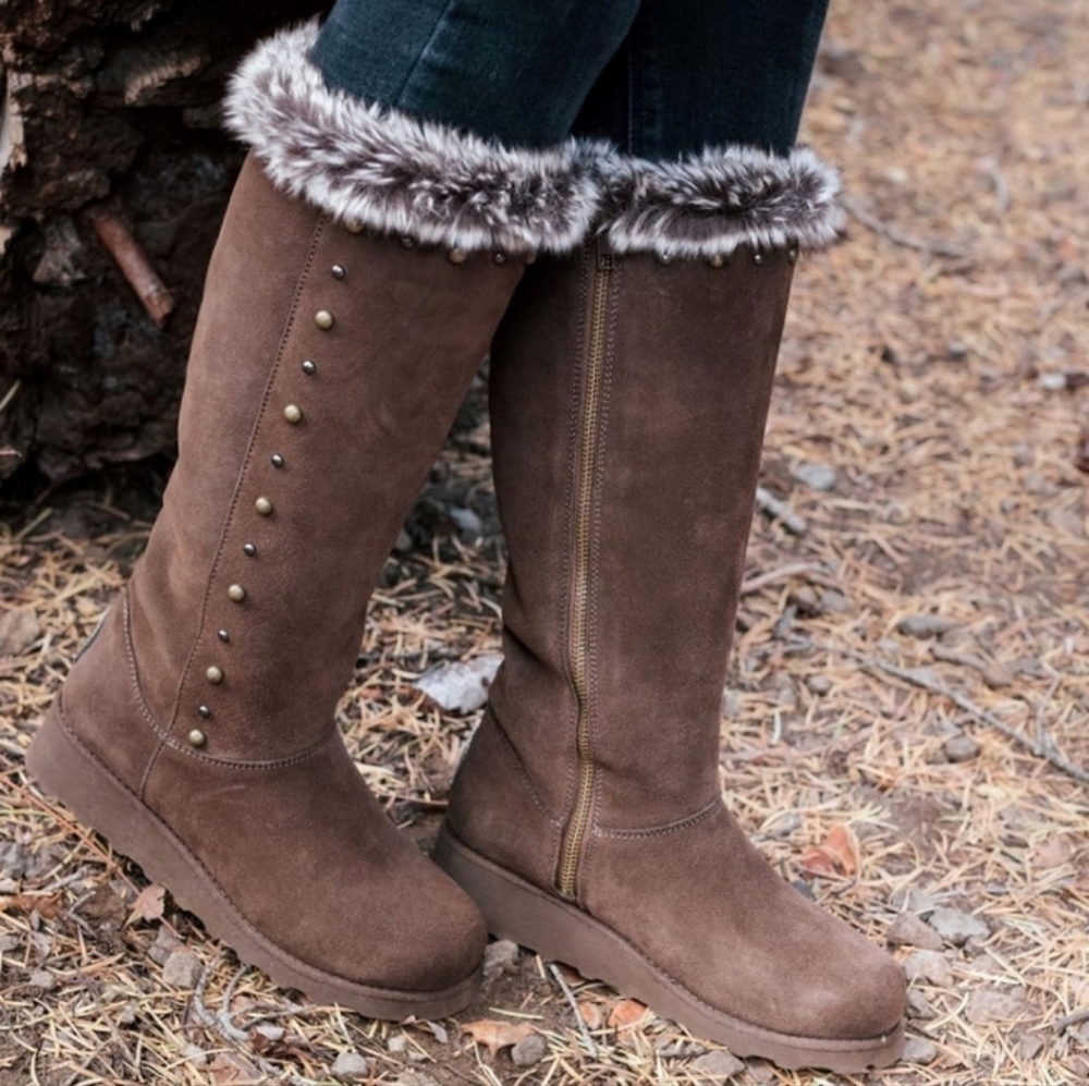 BEARPAW - Sz 9 Brown DOROTHY Tall Shaft Suede Boots - EUC!